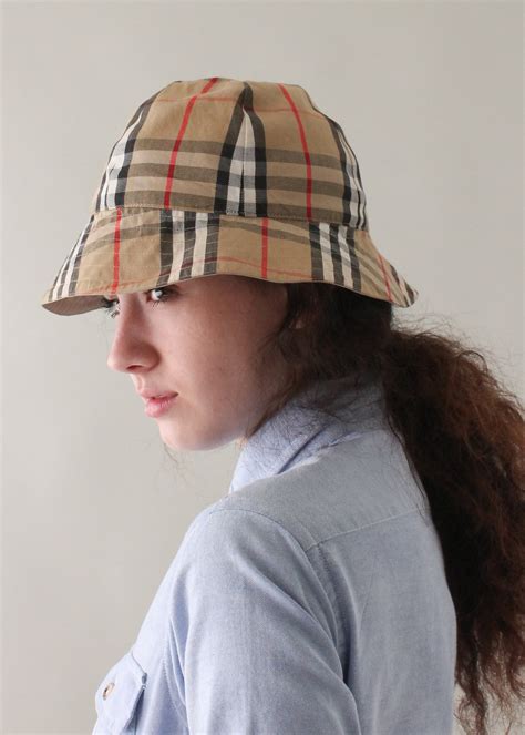 burberry vintage reversible bucket hat